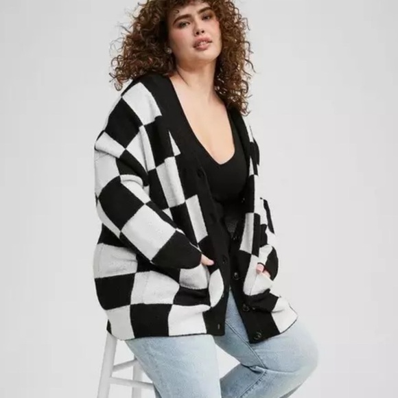NWT Oversized Checkered Boyfriend Cardigan - Picture 2 of 2
